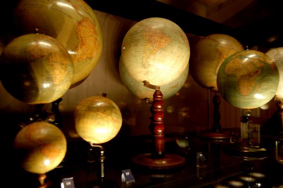 globe-museum.461.large slideshow